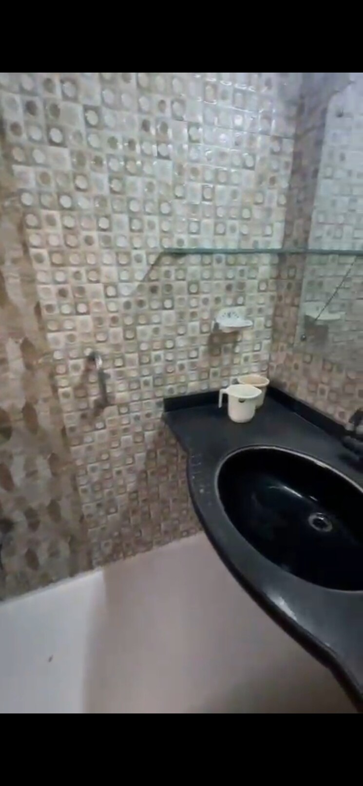 Bathroom, moru-mahal-apartment 2 Bedroom 500 Sq.Ft. Apartment In Pali Hill Mumbai 7738706