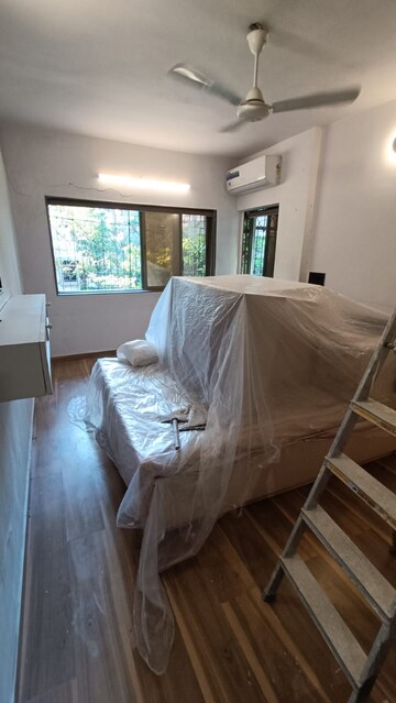 Bedroom in 2 BHK Apartment at Maroba Mansion, Khar West – for Sale
