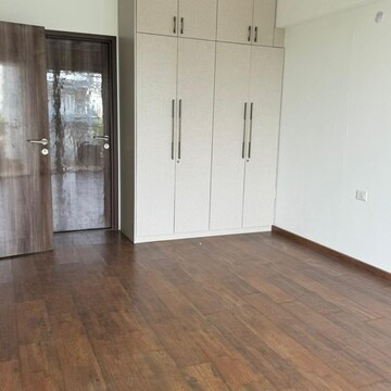 Room in 2.5 BHK Builder Floor at Vatika Xpressions, Sector 88b – for Sale