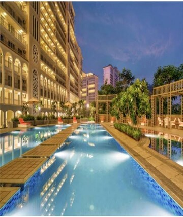 Swimming Pool in 3 BHK Apartment at DLF The Skycourt, Sector 86 – for Sale