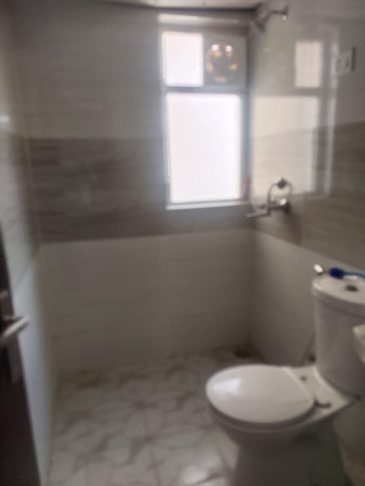 Bathroom, garden-rose 4 Bedroom 1750 Sq.Ft. Apartment In Andheri West Mumbai 7739670