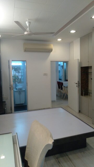 Room in 3 BHK Apartment at Mantralaya – for Sale