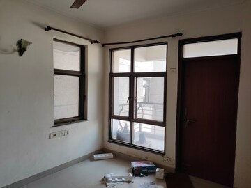 Room in 4 BHK Apartment at Army Sispal Vihar, Sector 49 – for Sale