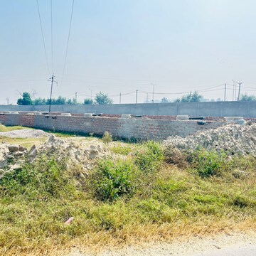 Plot Area in 3 BHK Villa at Sector 33 – for Sale