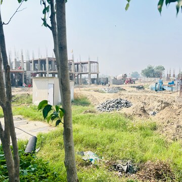 Plot Area in 3 BHK Villa at Sector 33 – for Sale