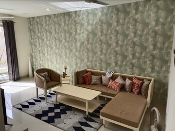 रेसिडेंशियल विला वर्ग यार्ड फॉर रीसेल इन छापरौला ग्रेटर नोएडा  7739935