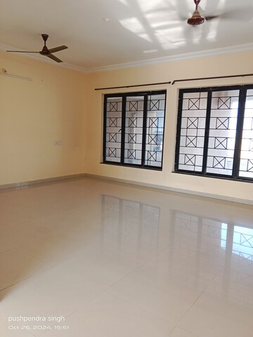 Room in 3 BHK Apartment at Kapil Malhar Apartment, Baner – for Rent