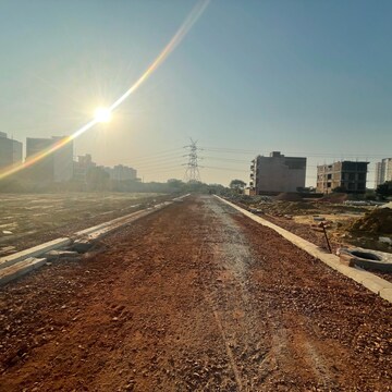  Plot For Sale in BPTP Amstoria Plot, Sector 102