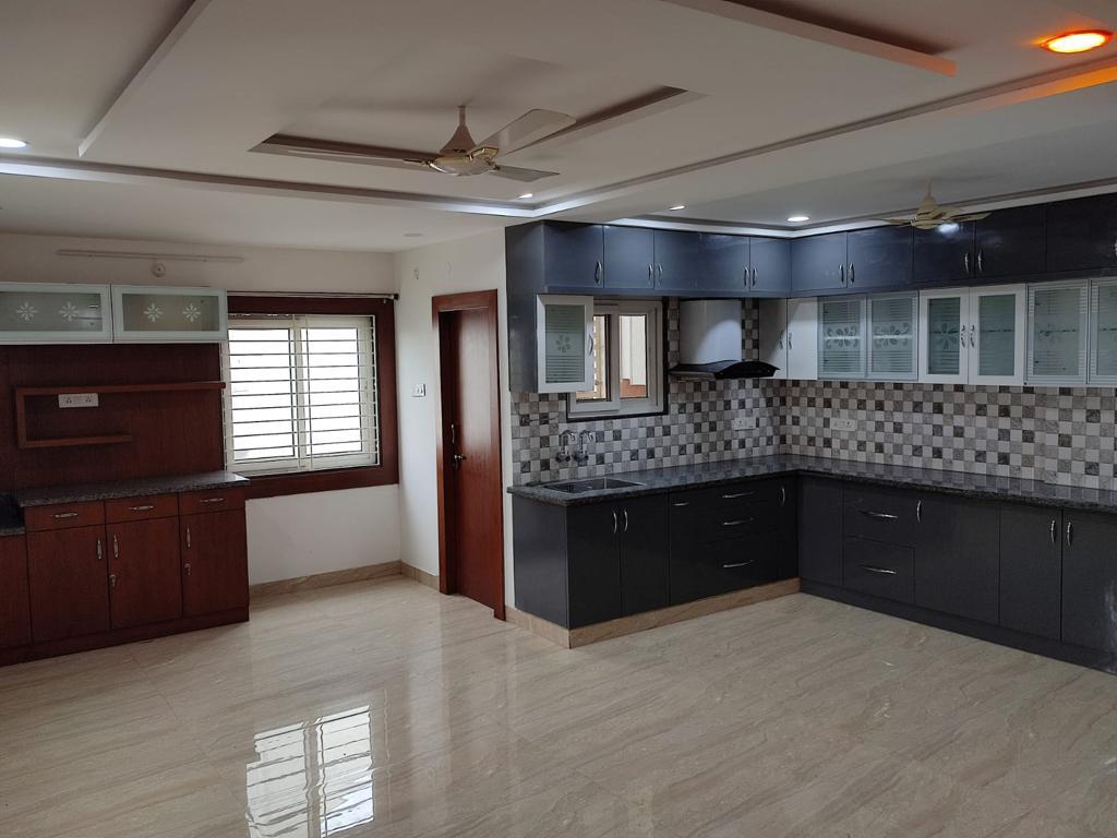 2 BHK Apartment For Rent in Noida Expressway Noida  7740628