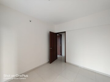 Room in 2 BHK Apartment at Mantra Montana Phase 6, Dhanori – for Sale