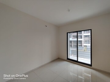 Room in 3 BHK Apartment at Mantra Montana Phase 6, Dhanori – for Rent