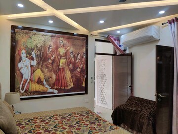 रेसिडेंशियल घर वर्ग फुट फॉर रेंट इन सेक्टर 52 नोएडा  7741069