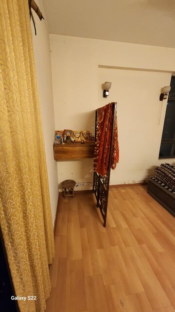 Bedroom in 3 BHK Apartment at Unitech Horizon, Pi Greater Noida – for Sale