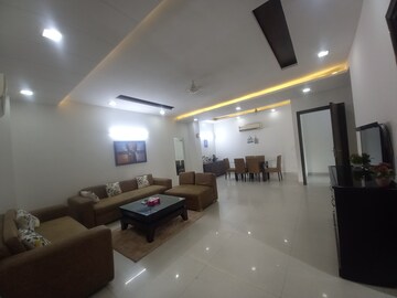 Living Room in 3 BHK Apartment at Unitech Horizon, Pi Greater Noida – for Sale