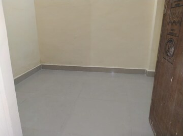 Room in 1 BHK Apartment at JP Airoli Tower, Airoli – for Rent
