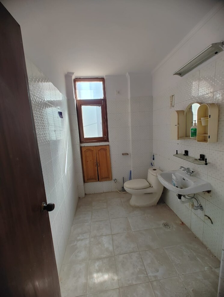 undefined, rwa-apartments-sector-72 2 Bedroom 1400 Sq.Ft. Independent House In Sector 72 Noida 7741483