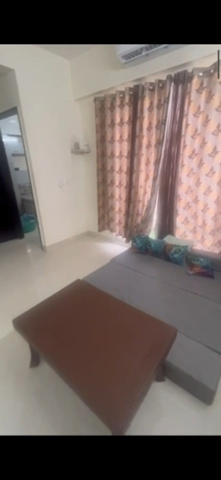 Living Room, signature-the-serenas 2 Bedroom 724 Sq.Ft. Apartment In Sohna Sector 36 Gurgaon 7741631