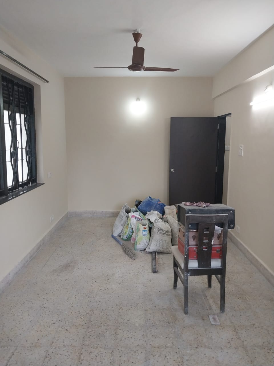 2 BHK + Study Room Apartment For Sale in Nice Apartment 