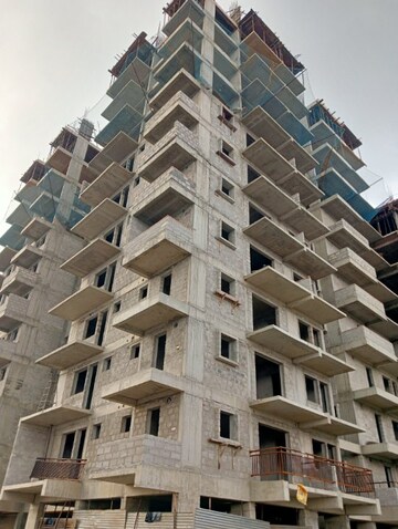 2 BHK Apartment For Resale in Royal Towers Chanda Nagar Chanda Nagar Hyderabad  7468556