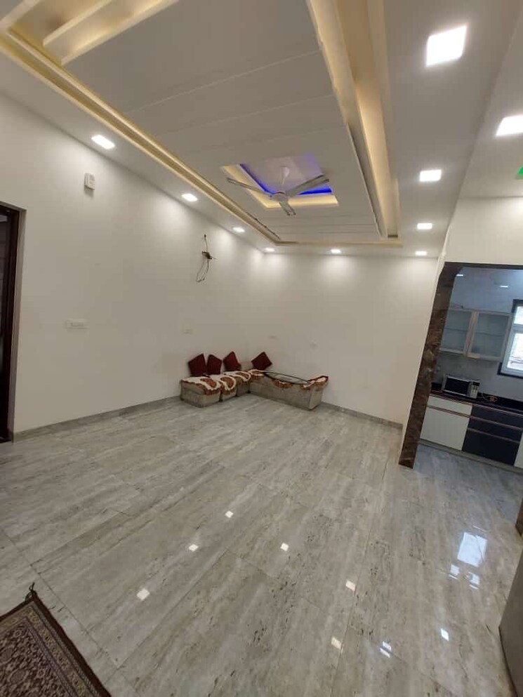  Parking, windsor-tower 4 Bedroom 4300 Sq.Ft. Apartment In Andheri West Mumbai 7742561