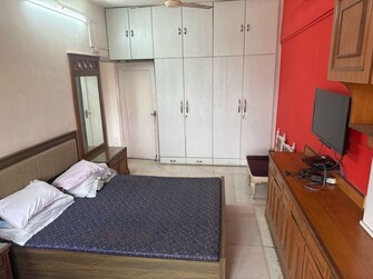 2 BHK Apartment For Rent in Seven Bungalow Andheri West Mumbai  7742621