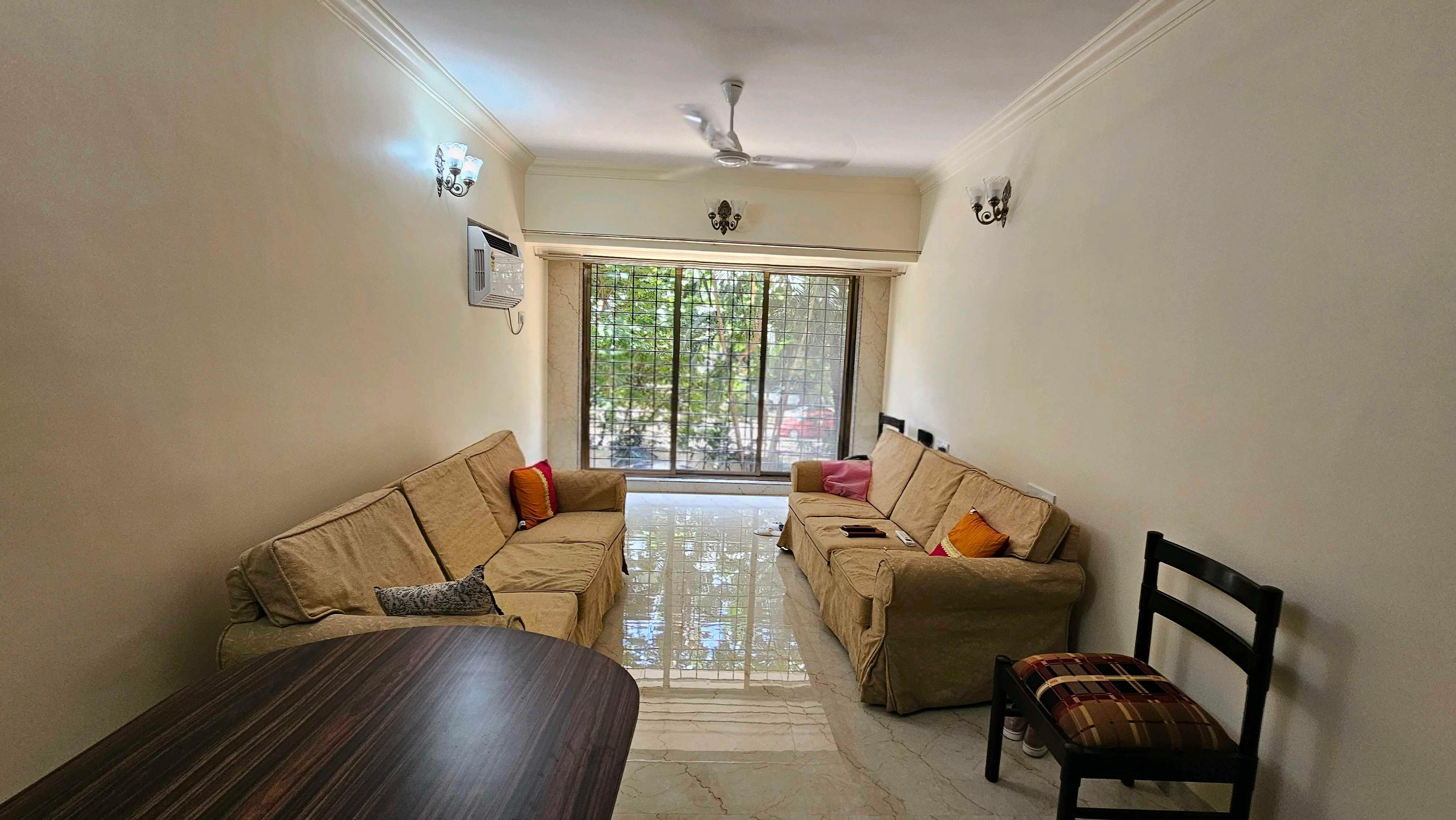 2 BHK Apartment For Rent in Seven Bungalow Andheri West Mumbai  7742641