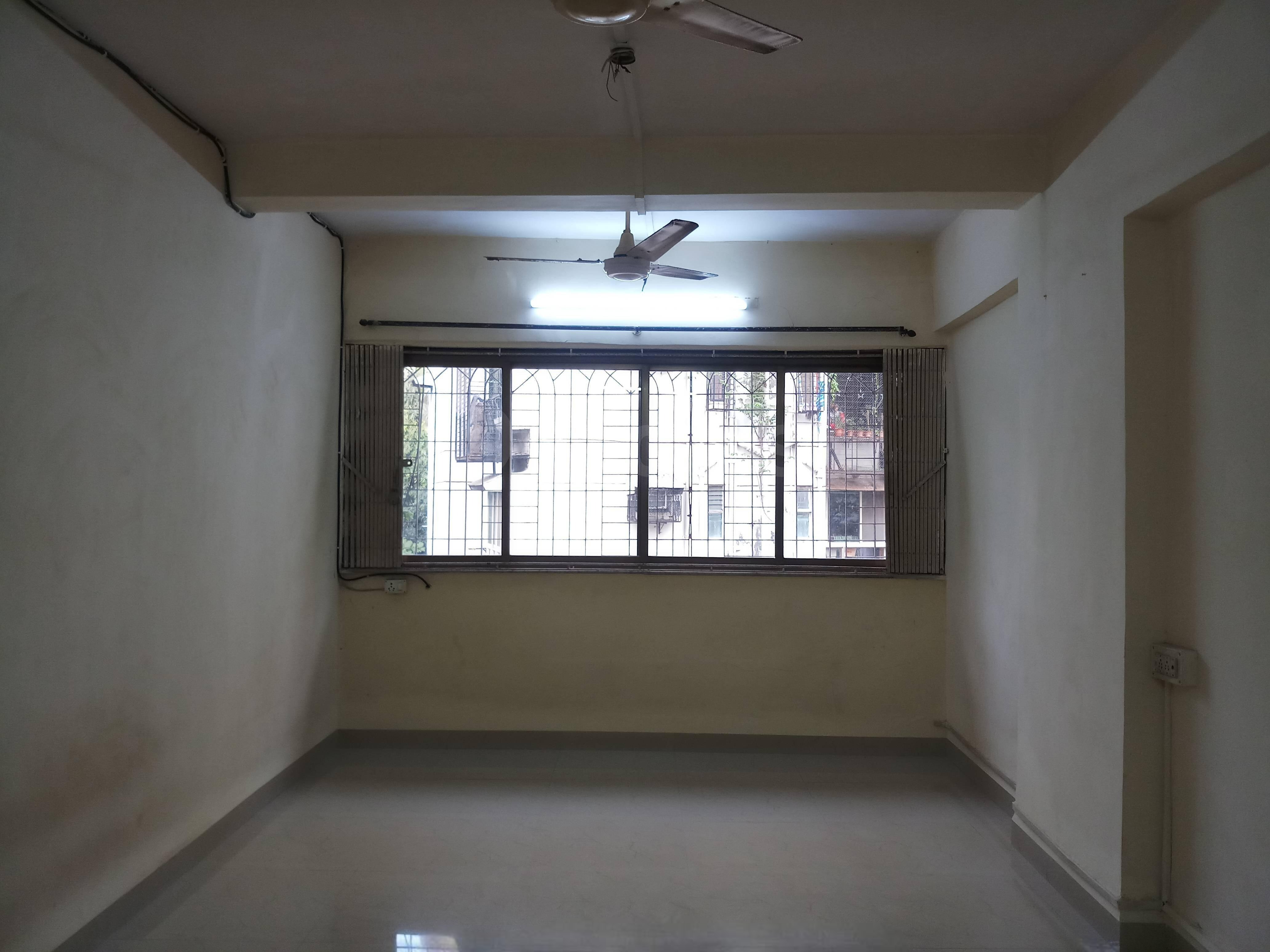 2 BHK Apartment For Rent in Seven Bungalow Andheri West Mumbai  7742645