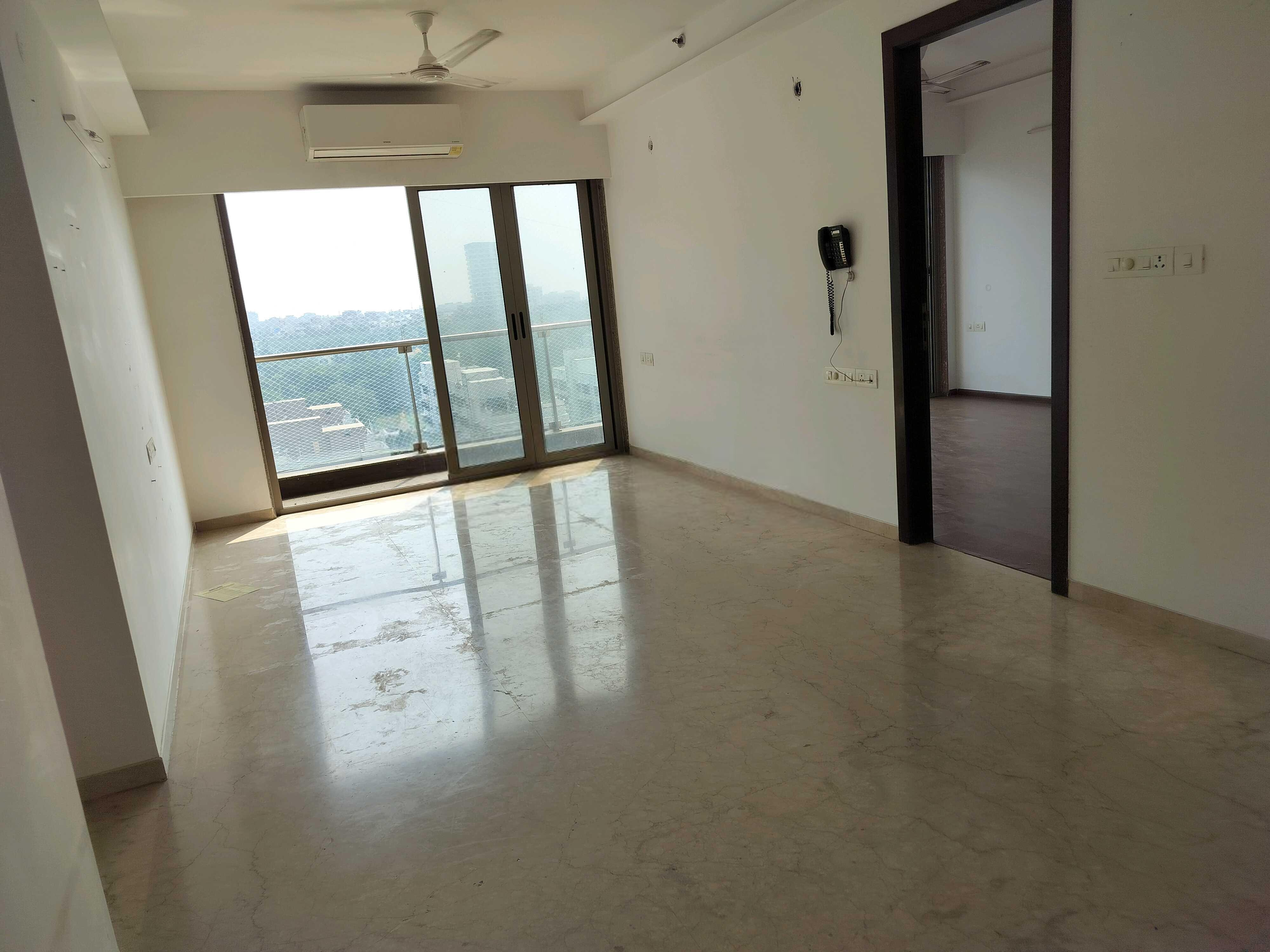 3 BHK Apartment For Rent in Four Bunglows Mumbai  7742677