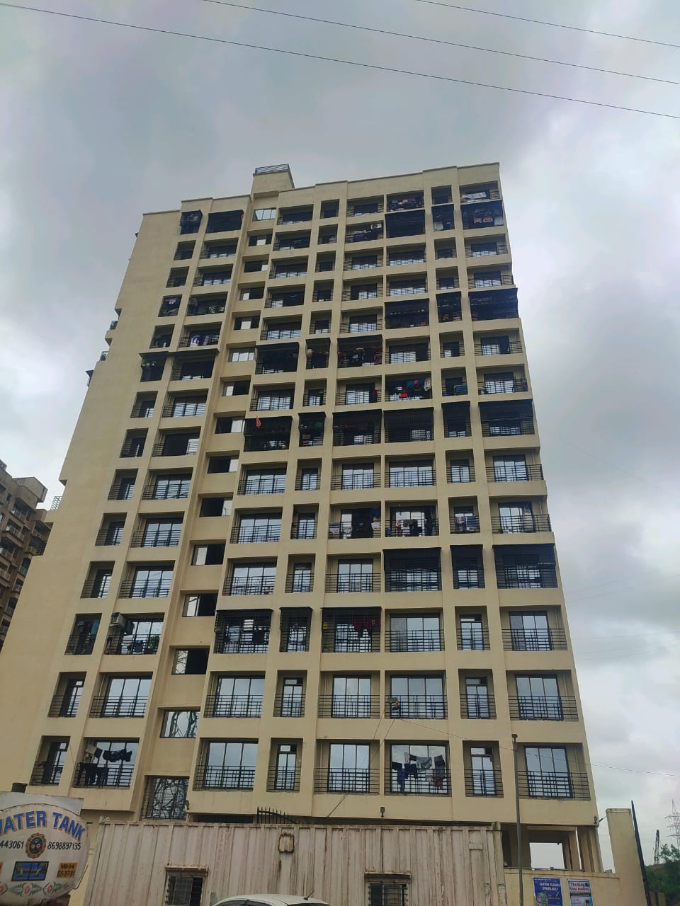 1 BHK 620 Sq.Ft. Apartment in Frenny Platinum Tower