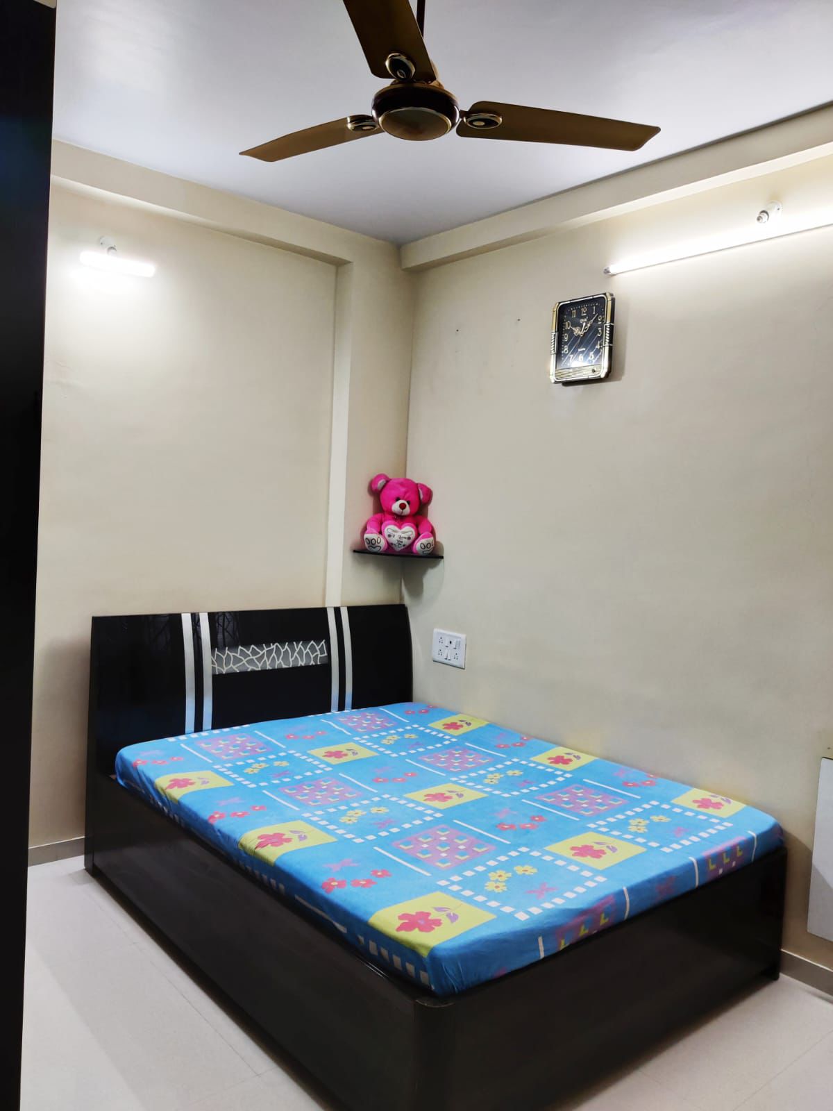 1 BHK Apartment For Rent in Sunrise CHS Mhada Goregaon East Mumbai  7742842