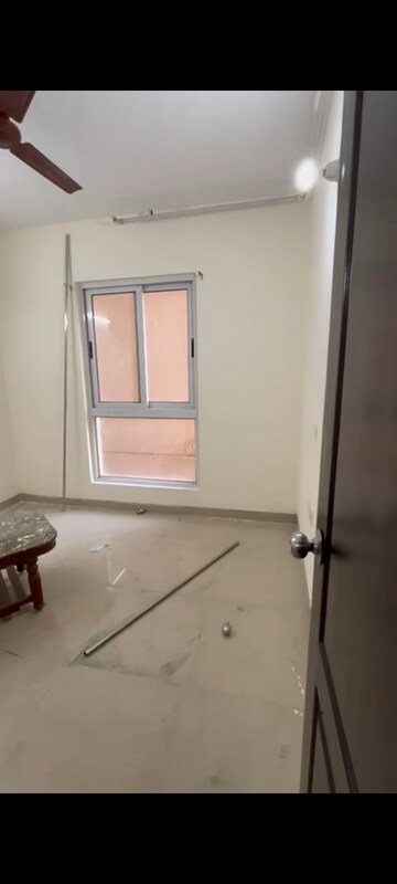 Room in 2.5 BHK Apartment at Aditya Park Town, Mahurali – for Sale