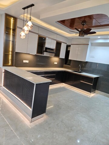 Master Bedroom in 3 BHK Builder Floor at Chattarpur – for Sale