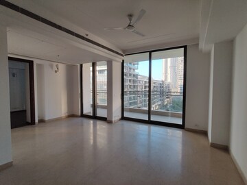 Room in 3 BHK Apartment at M3M Golf Estate, Sector 65 – for Sale