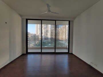 Room in 3 BHK Apartment at M3M Golf Estate, Sector 65 – for Sale