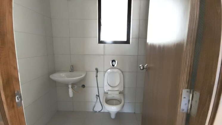 Bathroom, kalpataru-serenity 2 Bedroom 750 Sq.Ft. Apartment In Manjari Pune 7743025