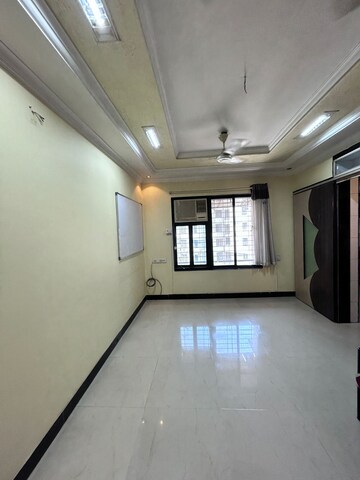 Room in 1 BHK Apartment at Suvidha Jewel, Mulund East – for Sale