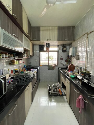 2 BHK Apartment For Sale in Borivali East