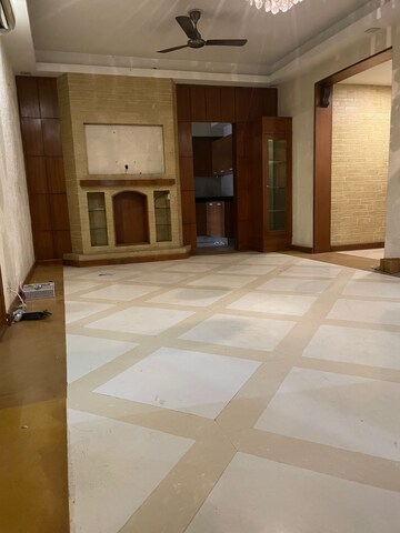 Room in 3.5 BHK Apartment at Puri Pranayam, Sector 82 – for Sale