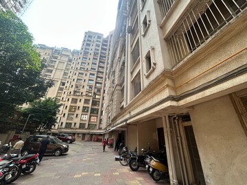 2 BHK Apartment For Sale in Kandivali West