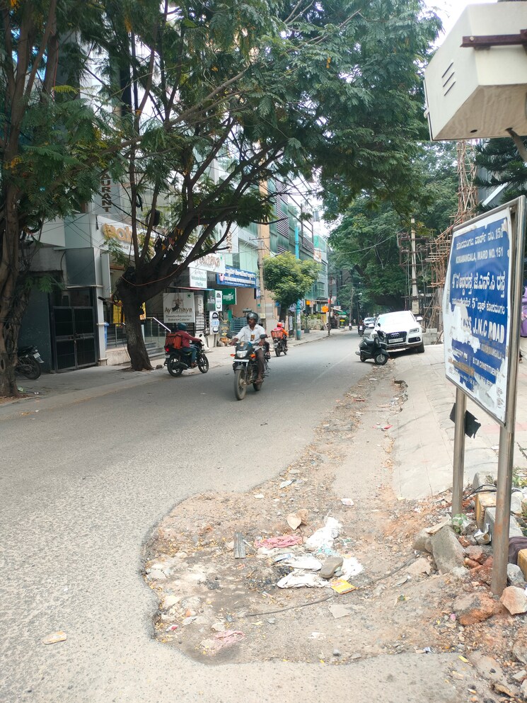  Parking, koramangala Commercial Office Space 7054 Sq.Ft. In Koramangala Bangalore 7743979