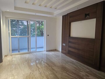 4 BHK Builder Floor For Sale in Paras Manor, Gwal Pahari