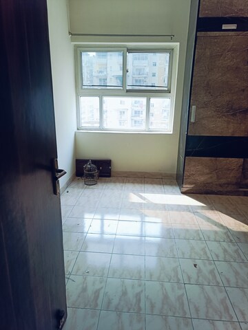 Bathroom in 2.5 BHK Apartment at Omaxe Heights, Sector 86 – for Sale
