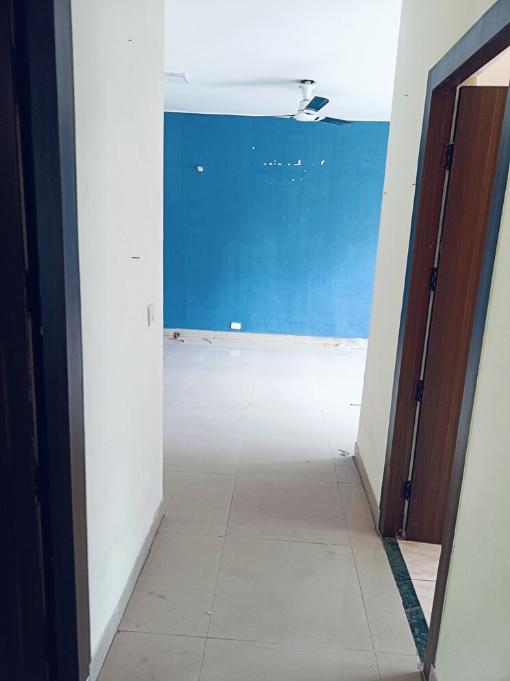 undefined, omaxe-heights 2.5 Bedroom 954 Sq.Ft. Apartment In Sector 86 Faridabad 7744043