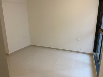 Room in 2 BHK Apartment at Runwal Eirene, Balkum Pada – for Rent