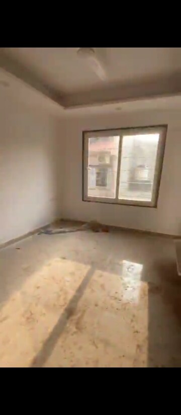 Room in 3 BHK Builder Floor at Mehrauli – for Rent