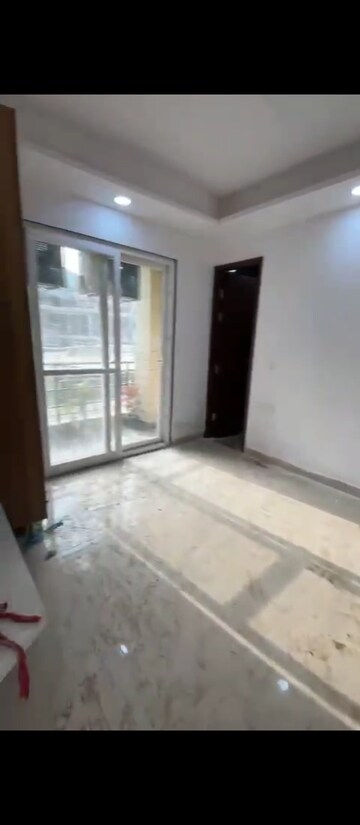 Room in 3 BHK Builder Floor at Mehrauli – for Rent