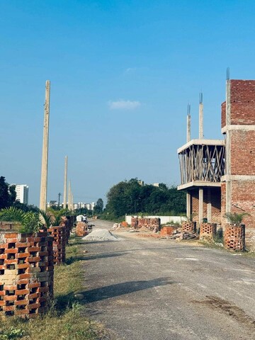  Plot For Sale in Sultanpur Road