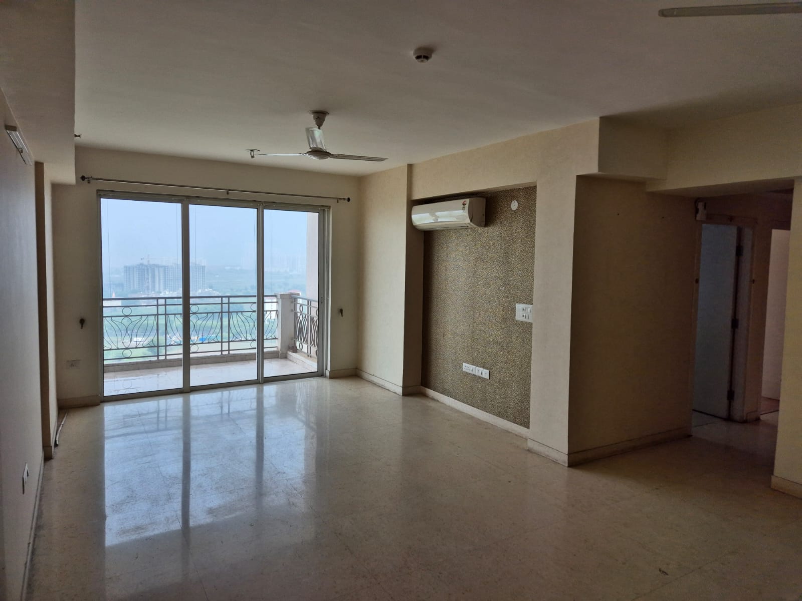 4 BHK Apartment For Rent in DLF Regal Gardens Sector 90 Gurgaon  7744891