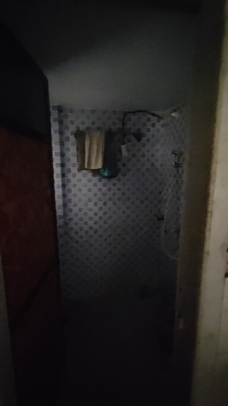 Bathroom, vrindavan-society-thane-west 2 Bedroom 829 Sq.Ft. Apartment In Vrindavan Society Thane 7744915