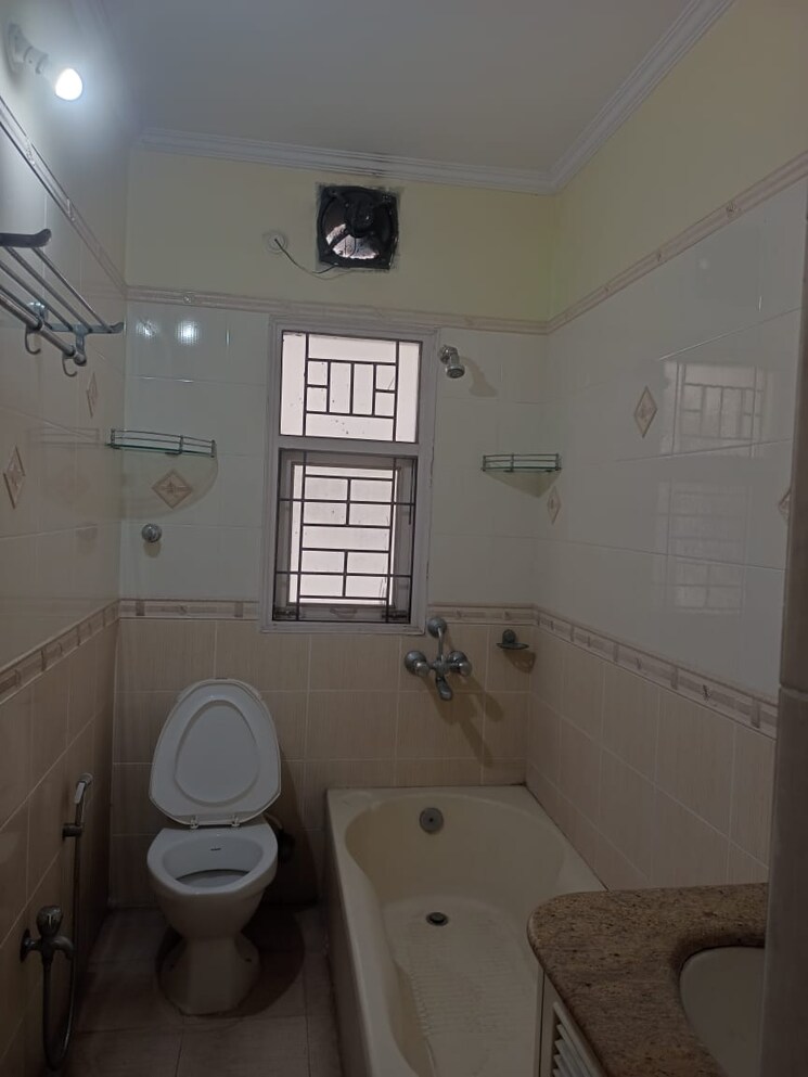 Bathroom, goel-ganga-hill-mist-garden 2 Bedroom 800 Sq.Ft. Apartment In Kondhwa Pune 7744923